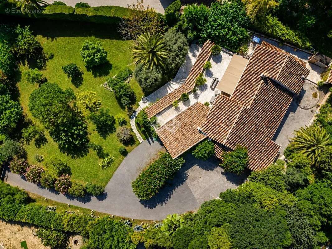 Saint-Paul de Vence - belle provençale avec vue Village - photo 18