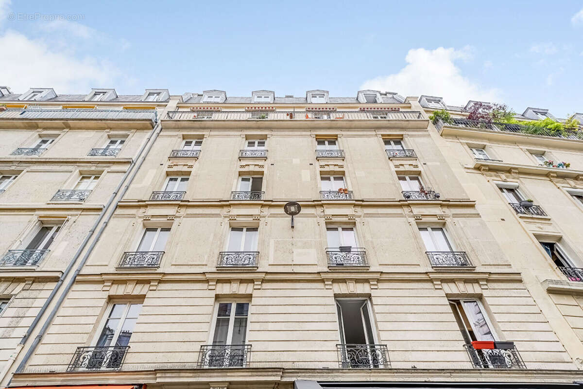 Appartement à PARIS-18E