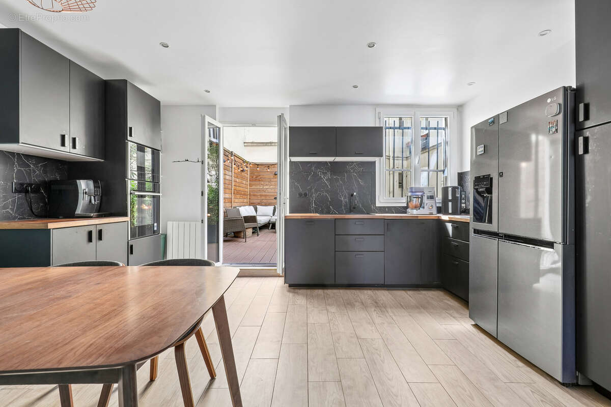 Appartement à PARIS-12E