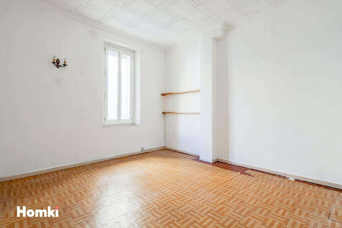 Maison/Villa T4 de 77 m2 à Marseille 13004 - photo 9