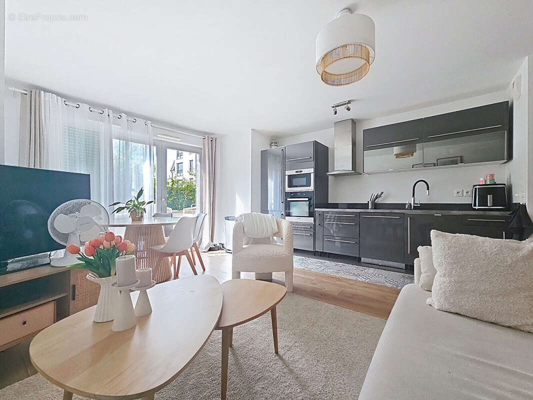 Appartement à SARTROUVILLE