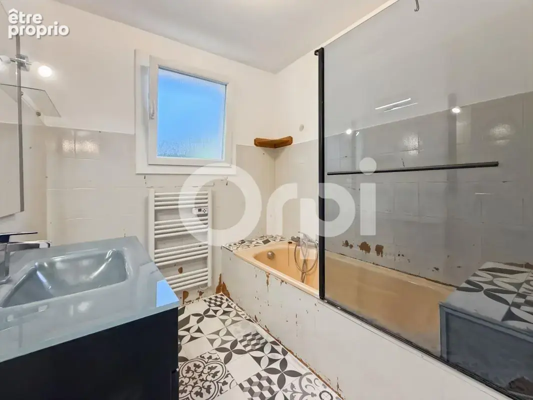 Maison À Vendre sur beau terrain - photo 13