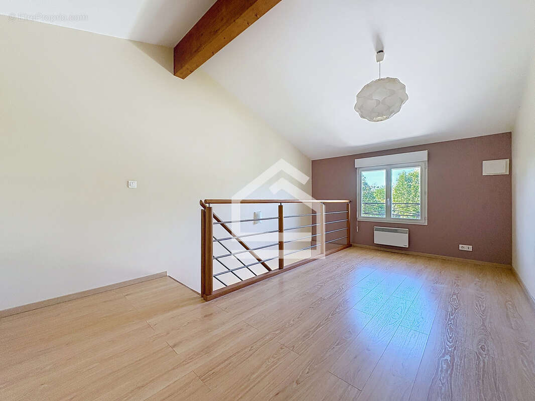 Maison 7 pièces 5 chambres avec garage - photo 10