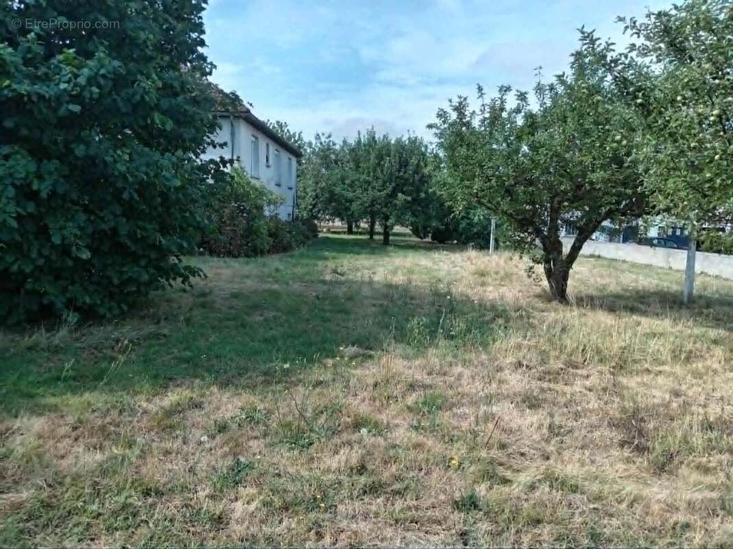 Maison 97 m² à Ourouer-Les-Bourdelins  - photo 2