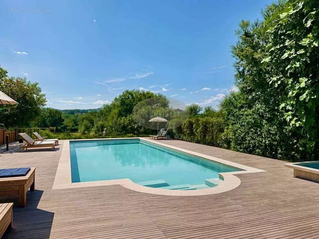 Maison à BOULOGNE-SUR-GESSE