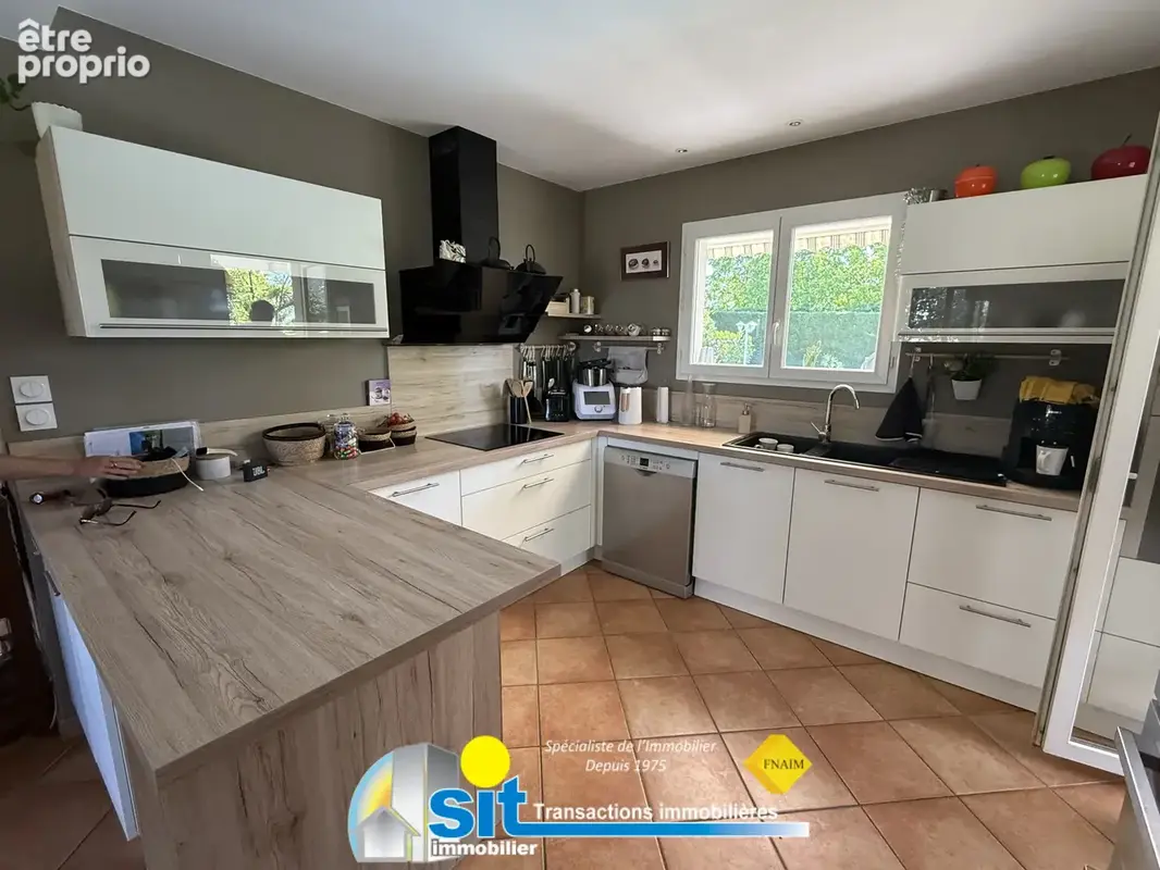 A VENDRE - VILLA - Reventin-Vaugris 6 pièce(s) 125 m2 - photo 10