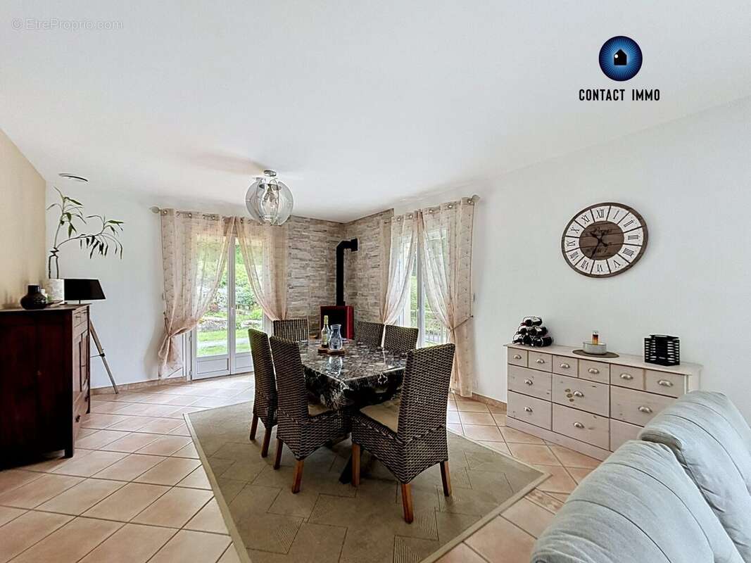 Maison 137 m² à Larche  - photo 6
