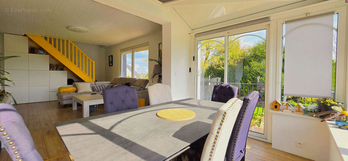 Maison à CAMBRONNE-LES-RIBECOURT