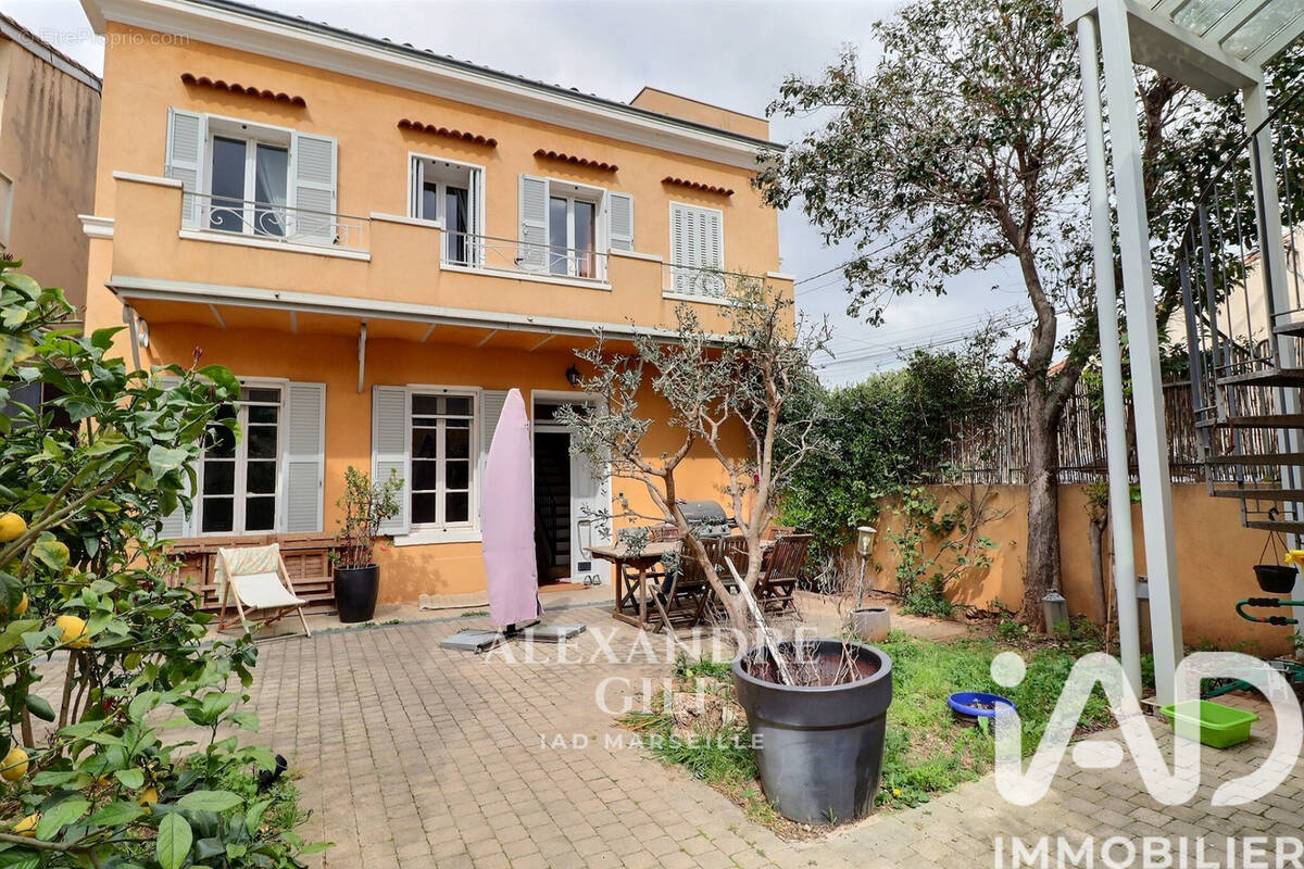 Photo 1 - Maison à MARSEILLE-12E
