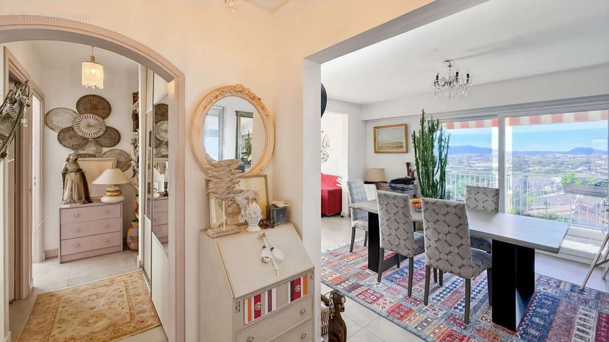 Appartement à SAINT-RAPHAEL