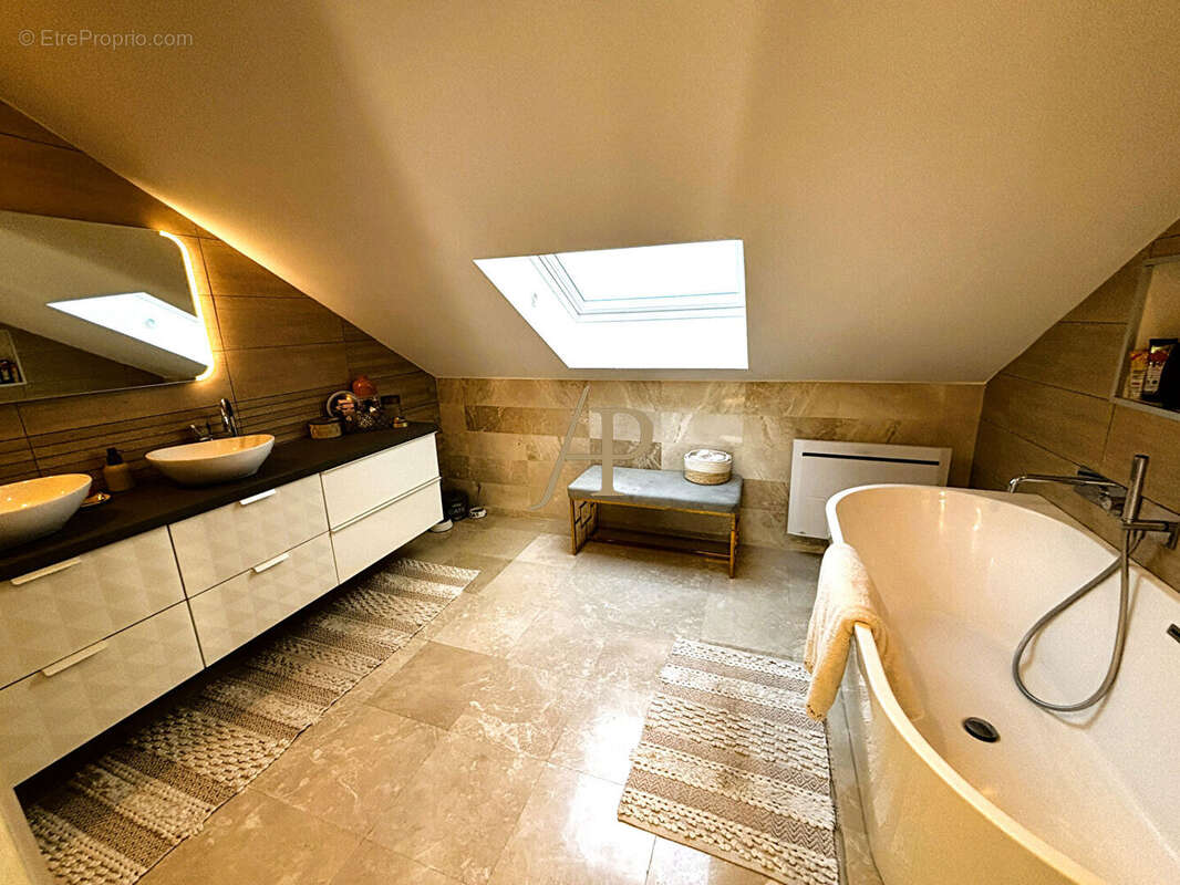 Appartement à SAINT-GERMAIN-EN-LAYE