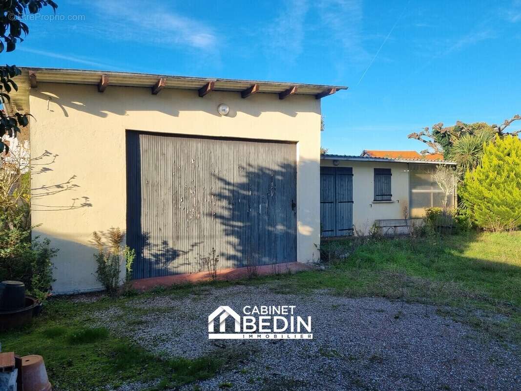 Terrain à GUJAN-MESTRAS