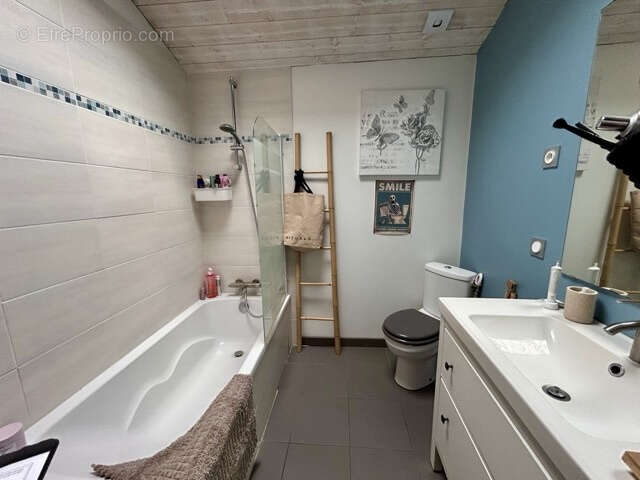 Maison à FRONTENAY-ROHAN-ROHAN