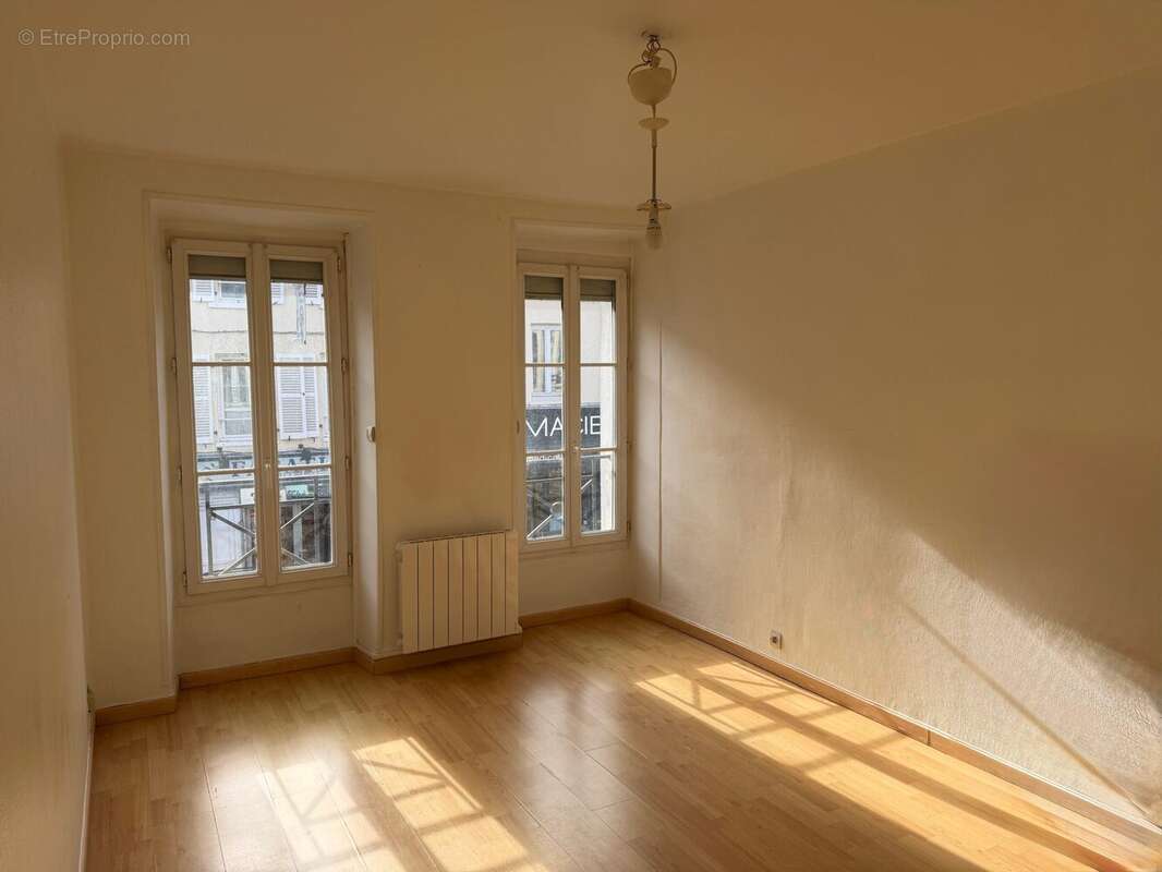 Appartement à PACY-SUR-EURE