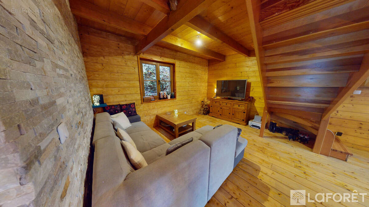 Maison à SAINT-HIPPOLYTE