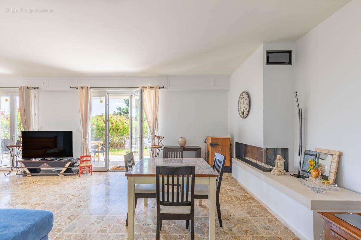 Appartement à SANARY-SUR-MER