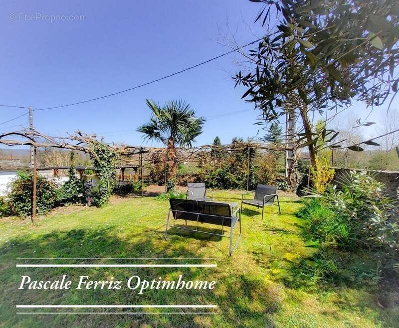 Maison à MAZERES-SUR-SALAT