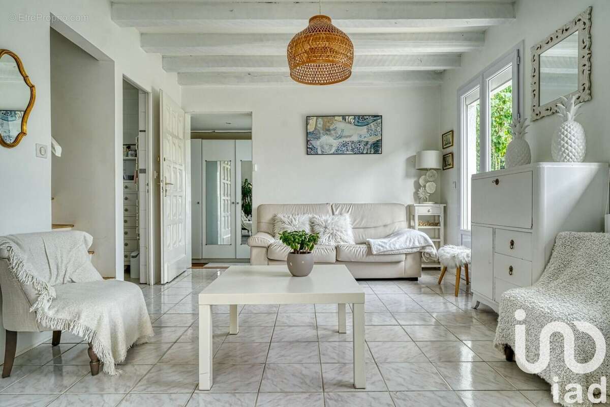 Photo 5 - Maison à EPONE