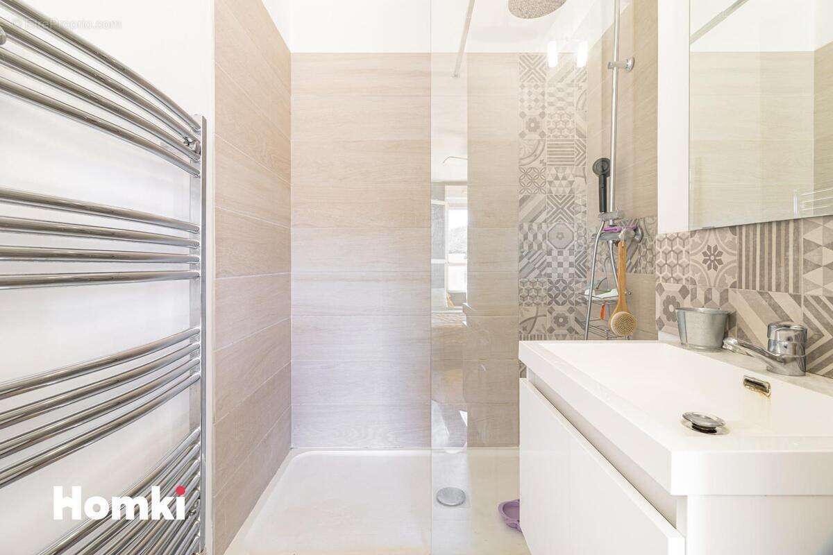 Appartement à MARSEILLE-9E