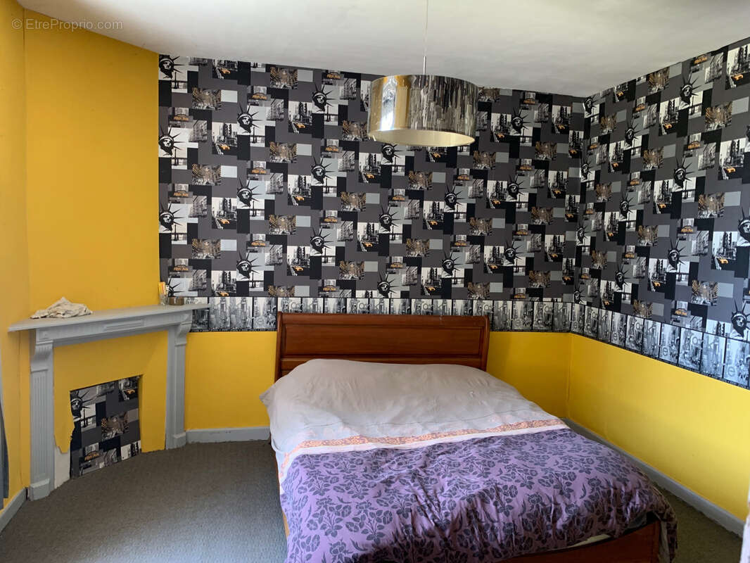 Maison à LA CROISILLE-SUR-BRIANCE