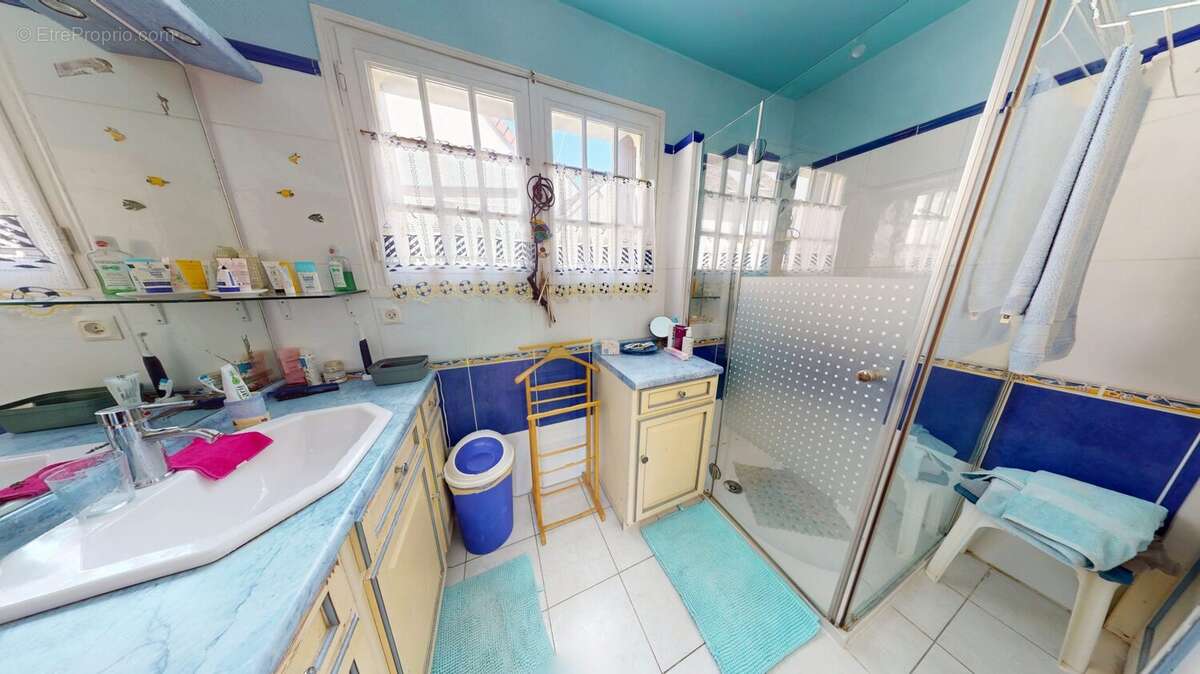 Maison 217 m² à Noyers-Sur-Cher  - photo 9