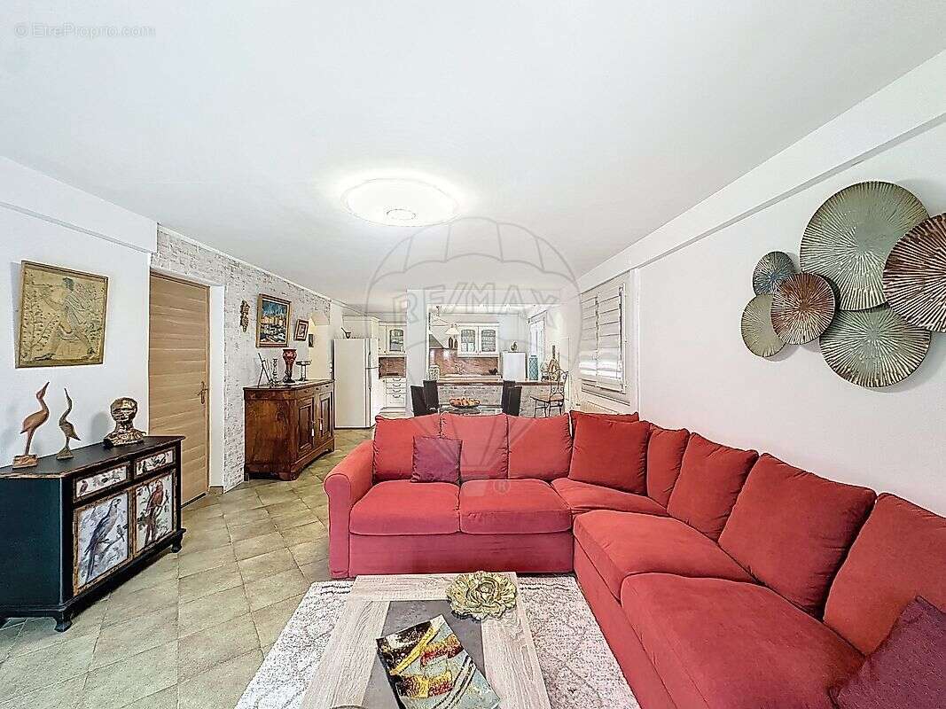 Maison à BAGNOLS-SUR-CEZE