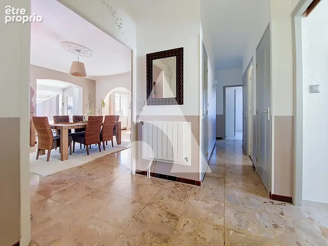Maison agde t5 + piscine + garage + local commercial - photo 9