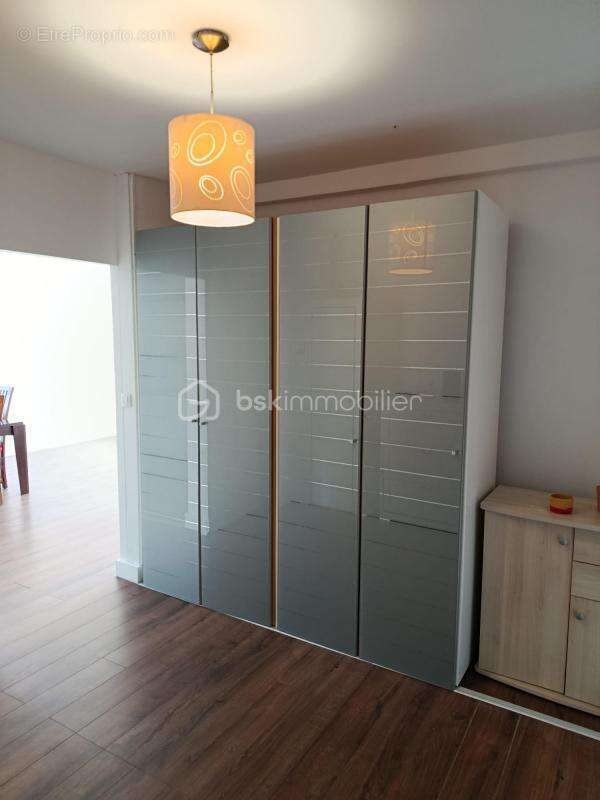 A vendre appartement de 4 pièces de 89 m² avec grand balcon, parking & cave – Résidence Élysée 2 - photo 2