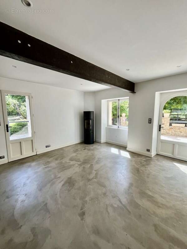 Maison à ROCHESERVIERE