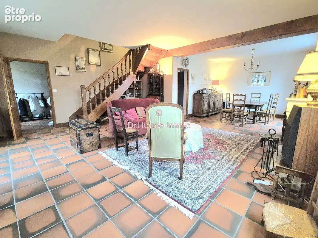 Maison 11 pièces 260 m² à vendre à Dracy-Le-Fort (71640) - photo 6