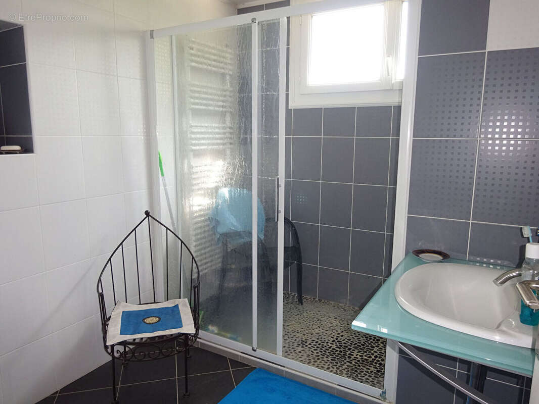 Maison à LA CHAPELLE-DU-BOIS