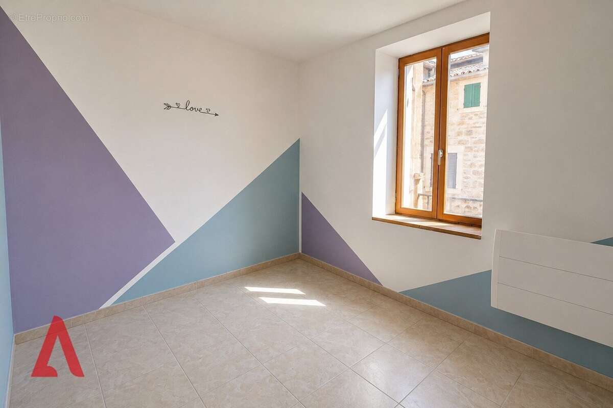 Maison de village avec garage et possibilité de créer jusqu'à 4 logements Airbnb  Fort potentiel d'investissement  Roujan  15 - photo 3