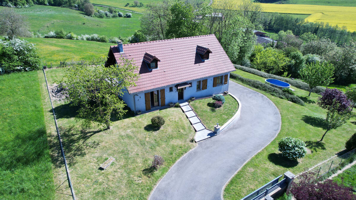 Maison à NONVILLE