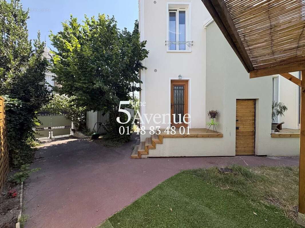 Maison à SAINT-MAUR-DES-FOSSES