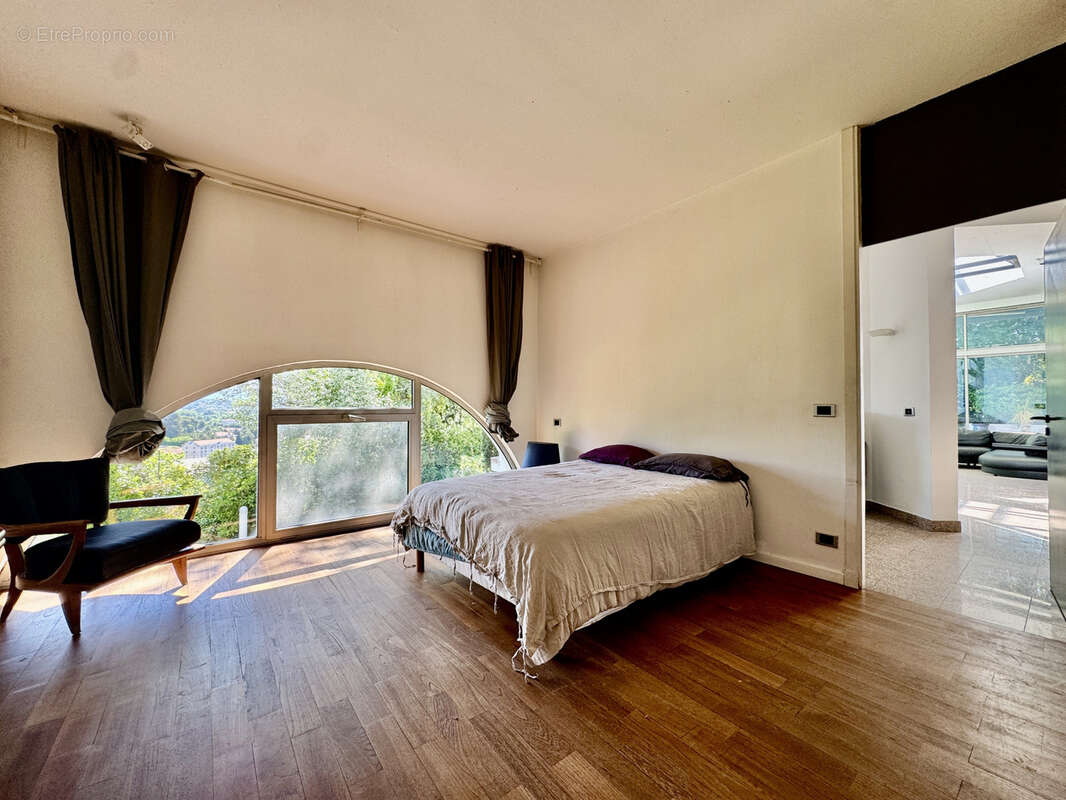 Maison à MARSEILLE-12E