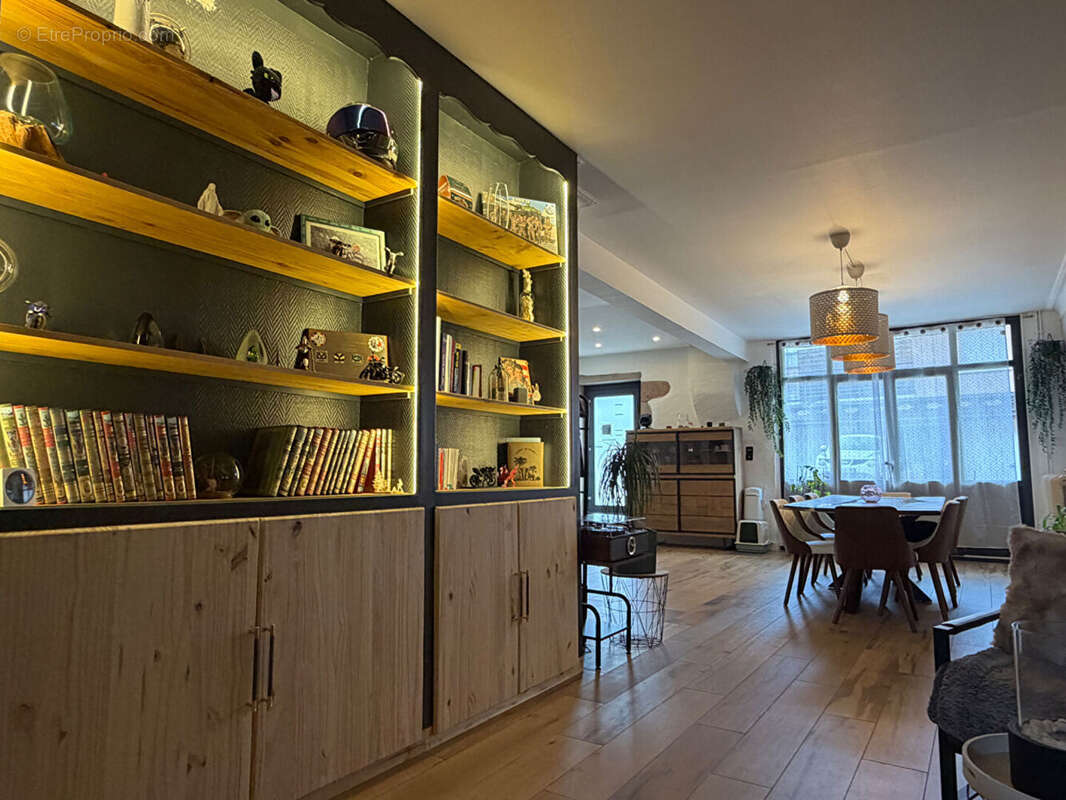 Appartement à SAMPANS