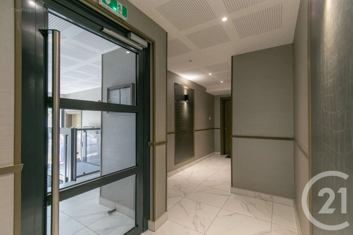 Appartement 96 m² à Saint-Maur-Des-Fosses  - photo 19