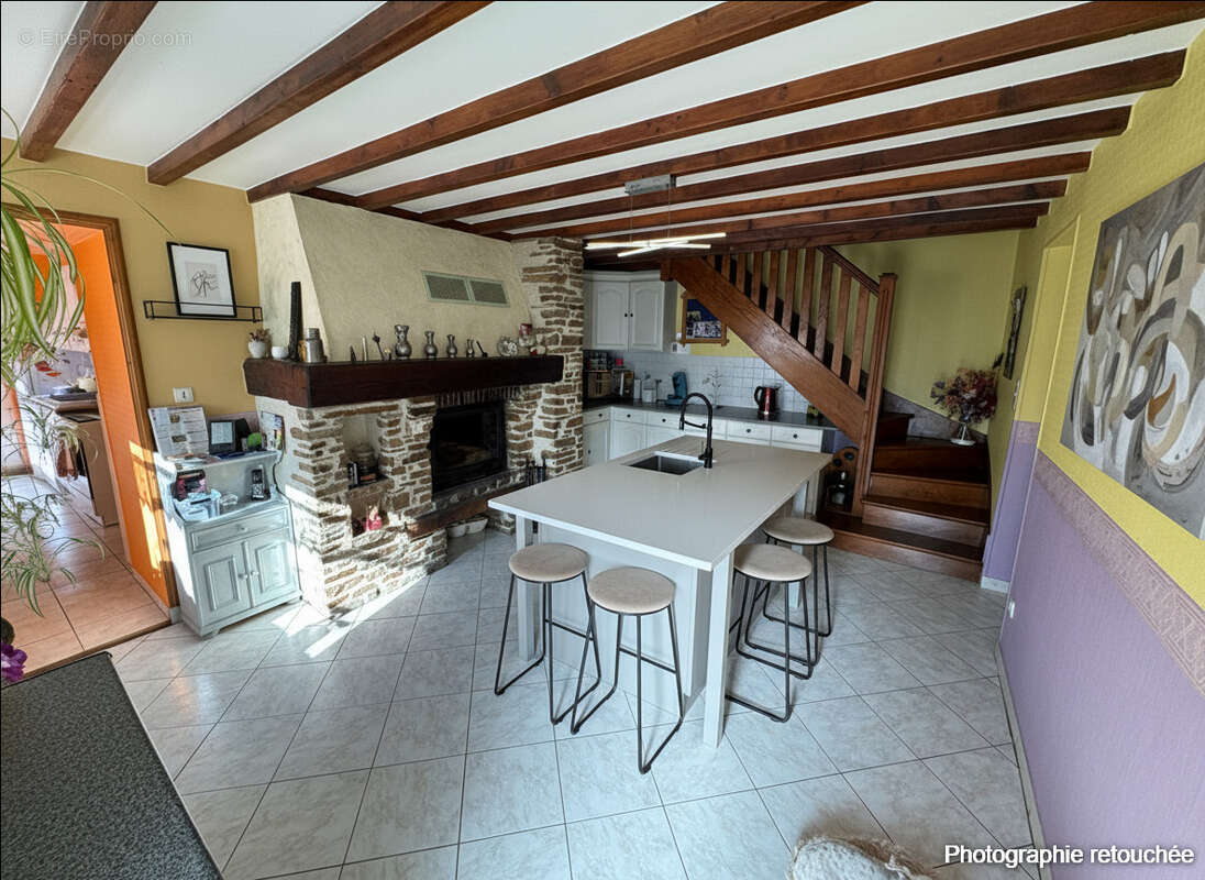 Maison à SAINT-SAMSON-DE-BONFOSSE