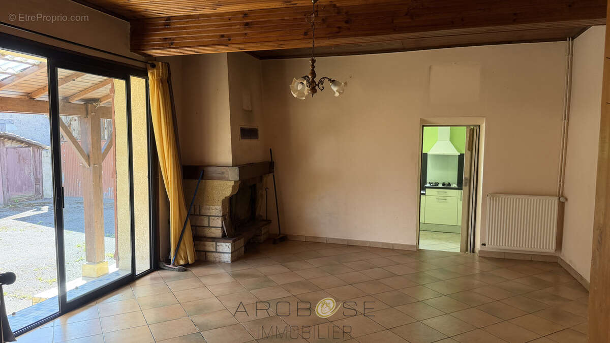 Maison à CLAIRAC