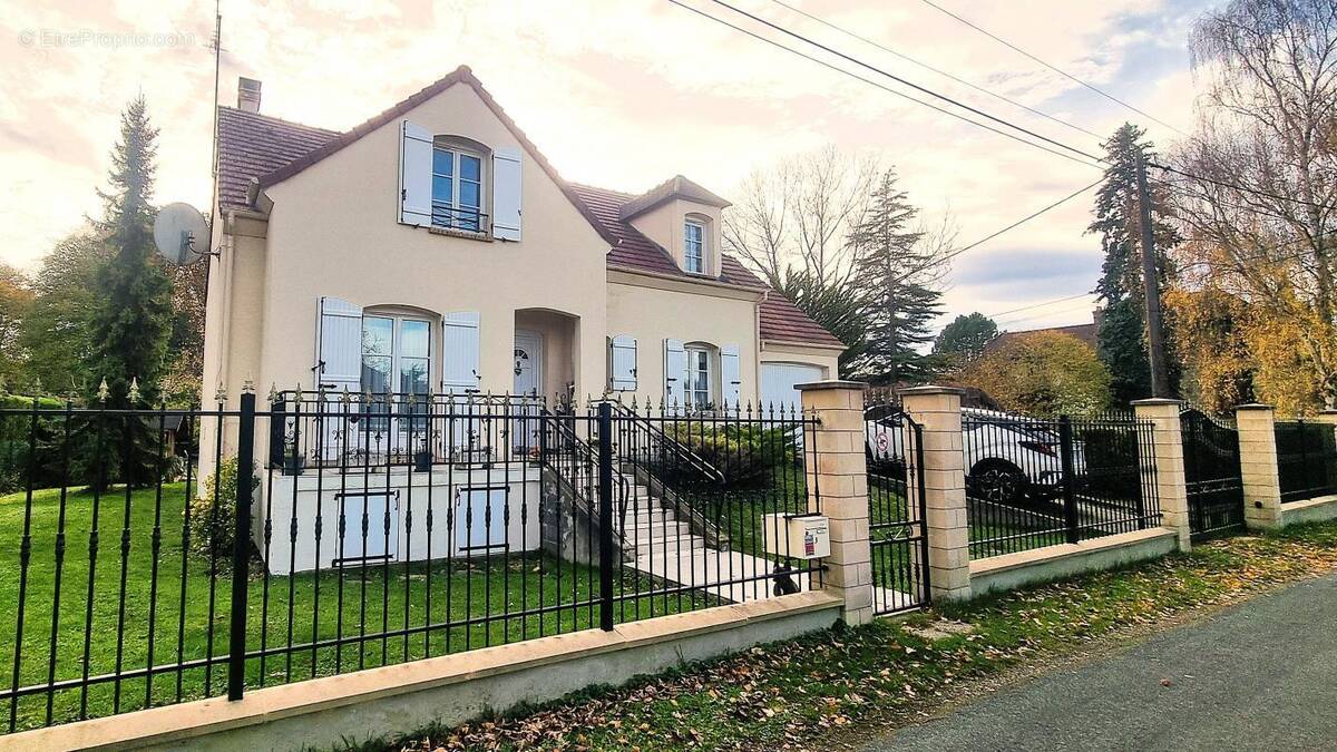 Maison à BUTRY-SUR-OISE