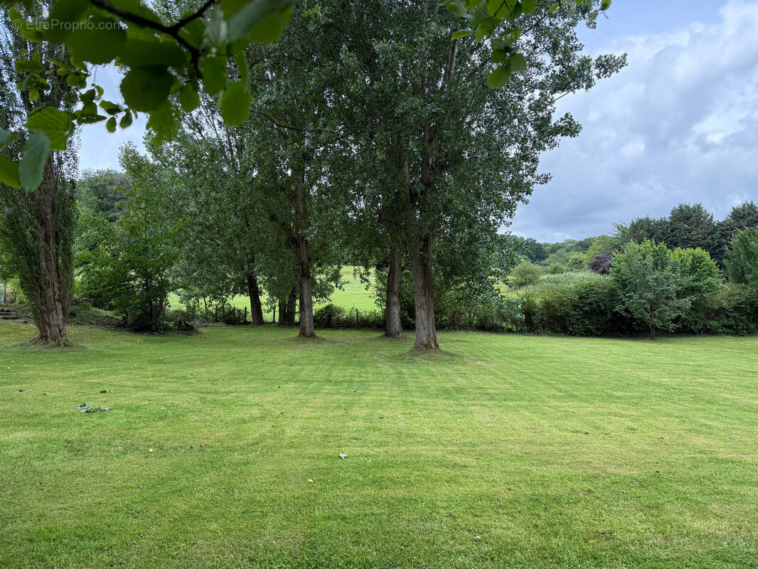 Terrain à GRISY-LES-PLATRES
