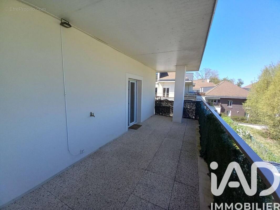Photo 1 - Appartement à EZANVILLE