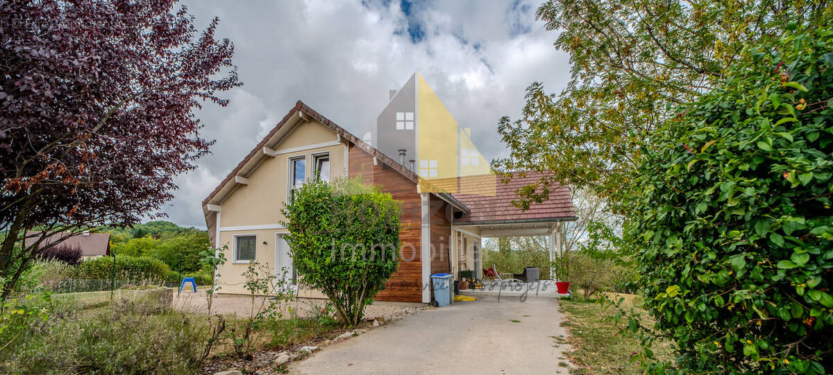 Maison à SAINT-LAMAIN