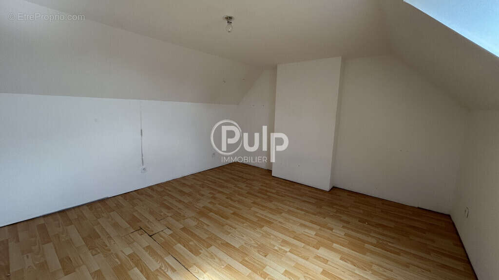 Maison à BRUAY-LA-BUISSIERE