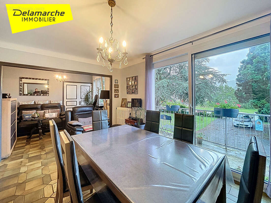 A vendre Maison Gavray  4 pièce(s) proche des commodités avec constructible. - photo 2