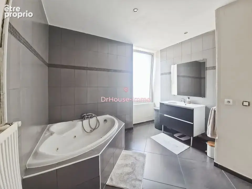 Maison 6 pièces 156 m² à vendre à La Ricamarie (42150) - photo 14