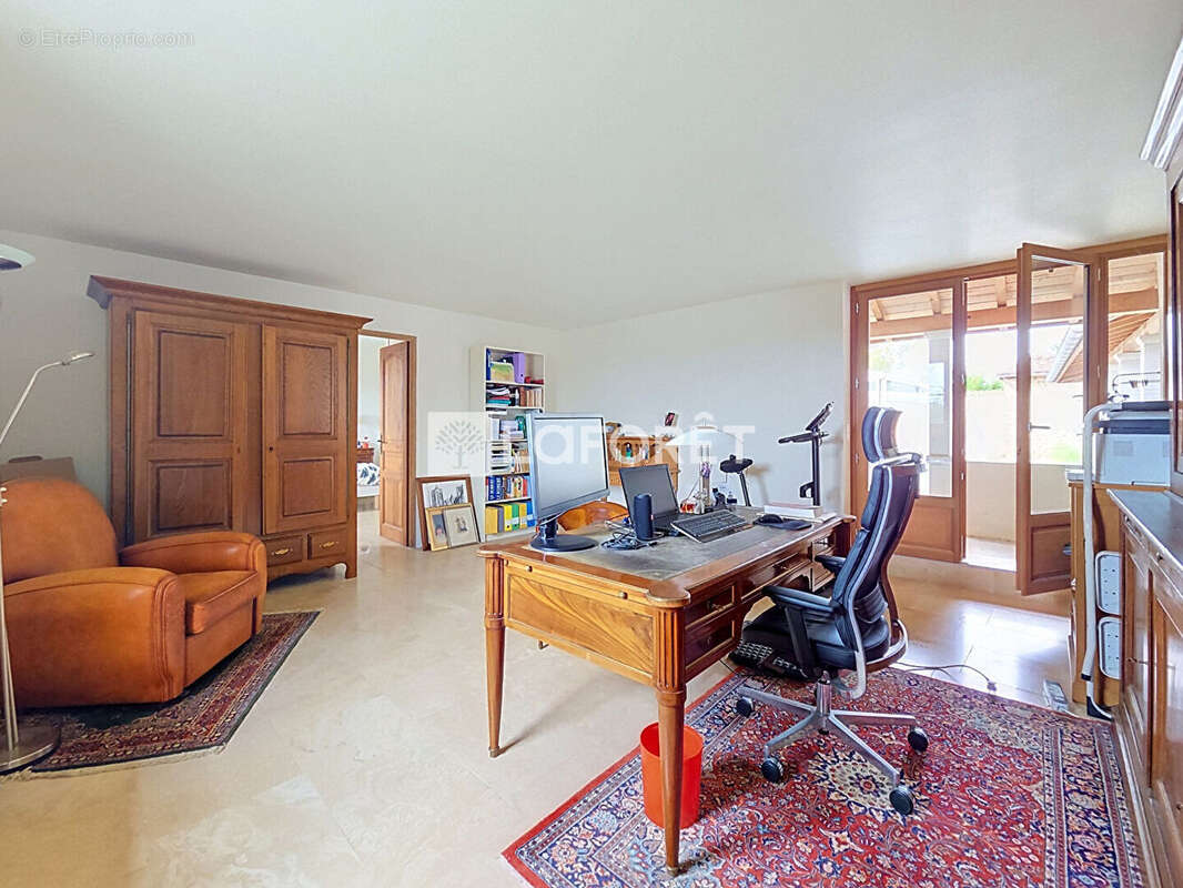 Demeure béarnaise avec piscine entre Salies de Béarn et Orthez 8 pièces 290m² - photo 10