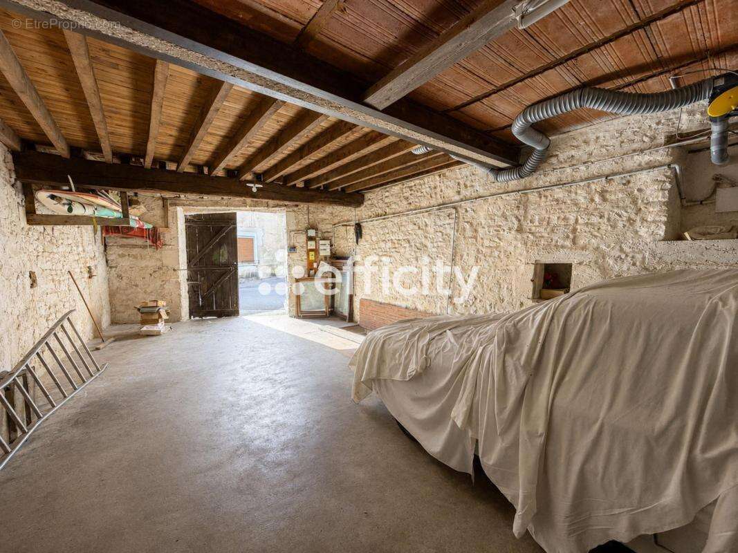 Maison 112 m² à Saint-Bris-Le-Vineux  - photo 17
