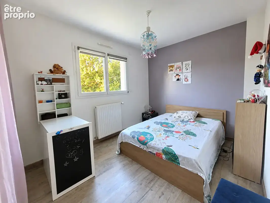 Maison contemporaine à vendre à Tierce 4 chambres, garage et Jardin clos - photo 8