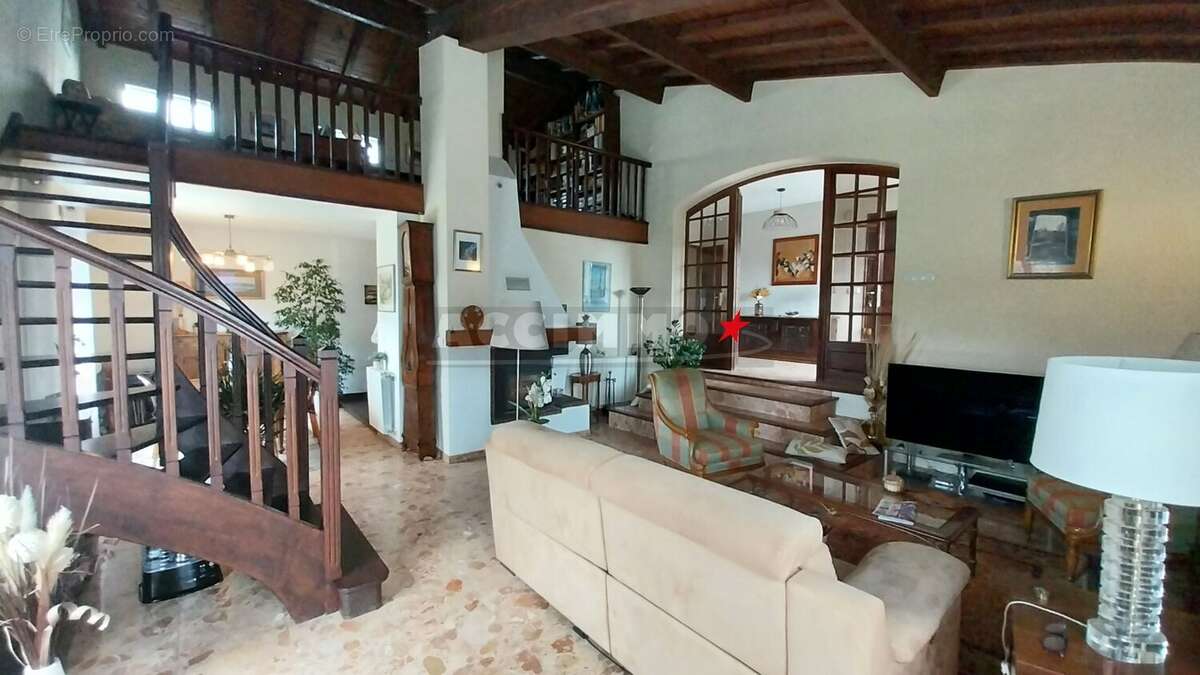 Maison à SAINT-ORENS-DE-GAMEVILLE